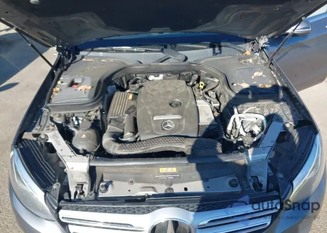 2017 Mercedes-Benz Glc 300 z USA, uszkodzony, nr VIN WDC0G4JB7HF196203